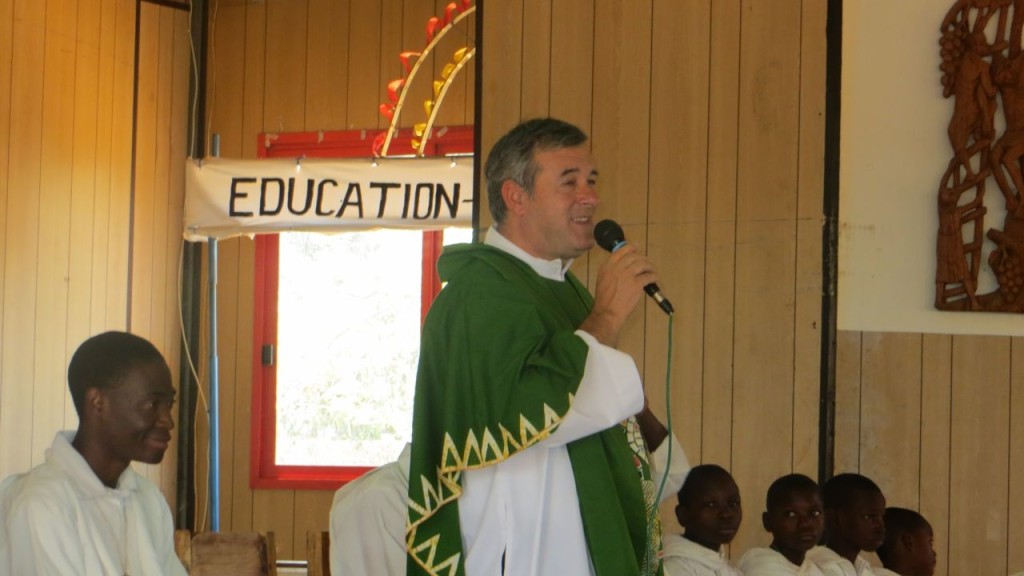 Fr. Mario addressing the congregation