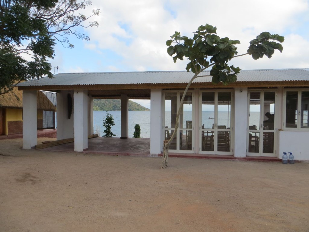 The view as you are just entering the gate of Mpiphe Lodge